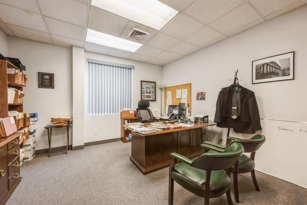 Home Office, Interior