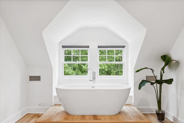Bathroom, Free Standing Baths, Interior, Recessed Lighting, Wood Texture Flooring