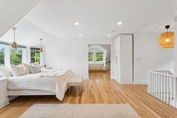 Bedroom, Interior, Pendant Lights, Recessed Lighting, Wood Texture Flooring