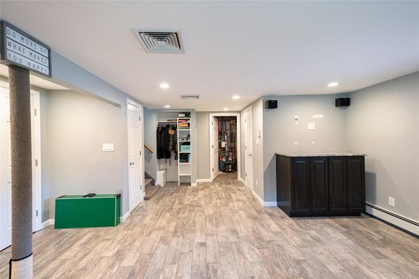 Interior, Recessed Lighting, Wood Texture Flooring