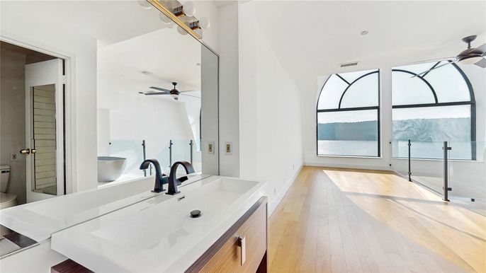 Bathroom, Dual Sink Vanities, Interior, Wood Texture Flooring