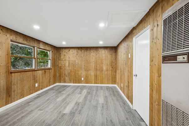 Empty room, Interior, Recessed Lighting, Wood Texture Flooring, Wooden Walls