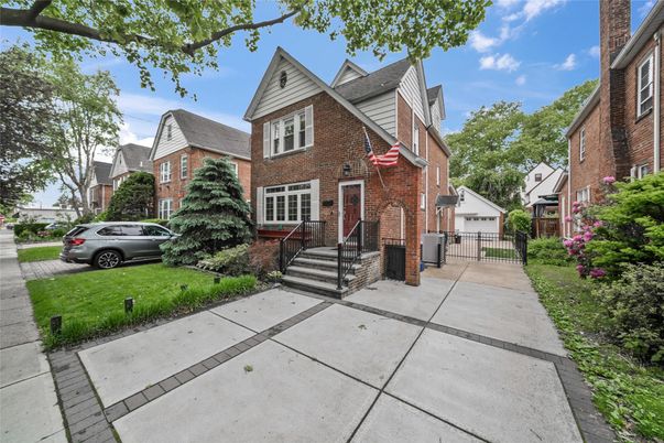 Exterior, Facade, Brick Facade, Tudor Revival
