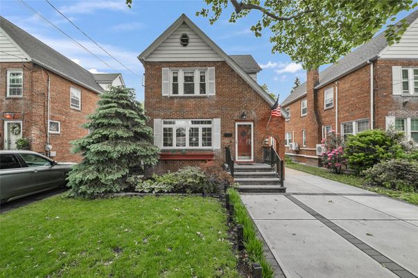 Exterior, Facade, Brick Facade, Tudor Revival