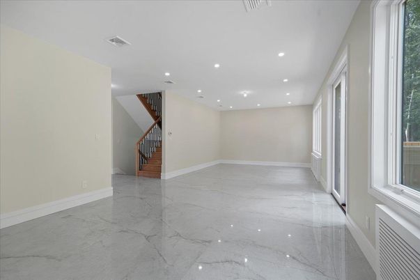 Empty room, Interior, Marble, Recessed Lighting