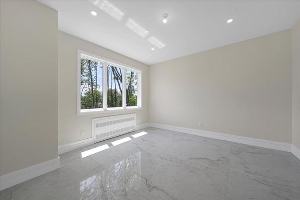 Empty room, Interior, Marble, Recessed Lighting
