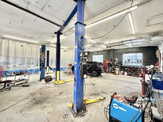 Garage, Interior, Recessed Lighting
