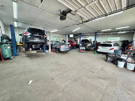 Garage, Interior, Recessed Lighting