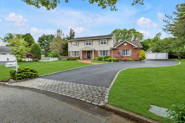 Backyard, Exterior, Facade, Brick Facade, Georgian