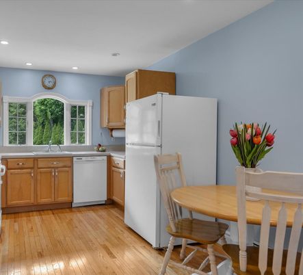 Dining room, Interior, Kitchen, Recessed Lighting, Wood Texture Flooring