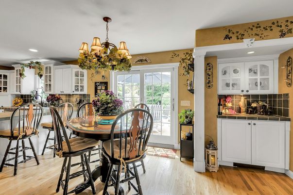 Chandelier, Dining room, Interior, Recessed Lighting, Wood Texture Flooring