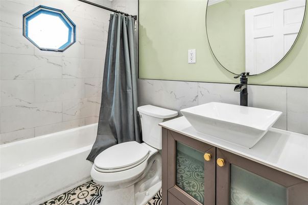 Bathroom, Interior, Marble Walls