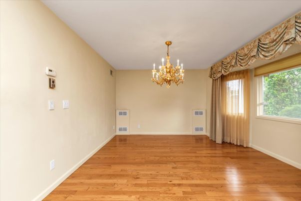 Chandelier, Empty room, Interior, Wood Texture Flooring