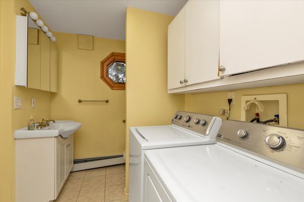 Interior, Washer