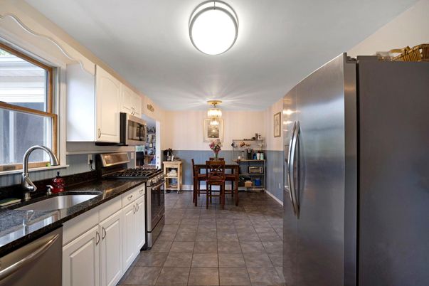 Dining room, Interior, Kitchen, Stainless Steel Appliances
