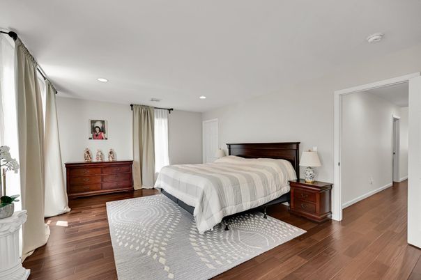 Bedroom, Interior, Recessed Lighting, Wood Texture Flooring
