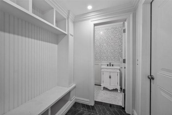Bathroom, Interior, Recessed Lighting