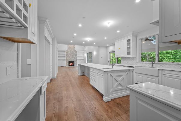 Fireplace, Interior, Kitchen, Recessed Lighting, Wood Texture Flooring