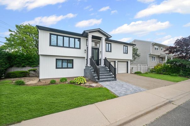 Attached, Exterior, Facade, Raised Ranch