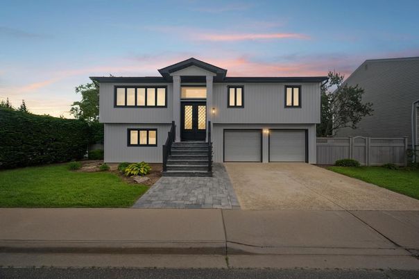 Attached, Exterior, Facade, Raised Ranch
