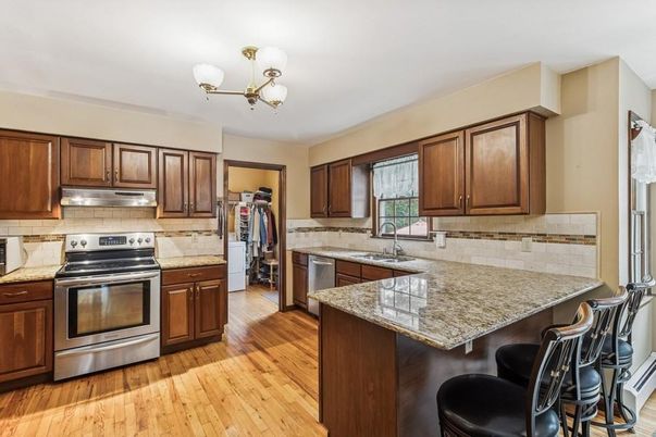 Interior, Kitchen, Stainless Steel Appliances, Wood Texture Flooring