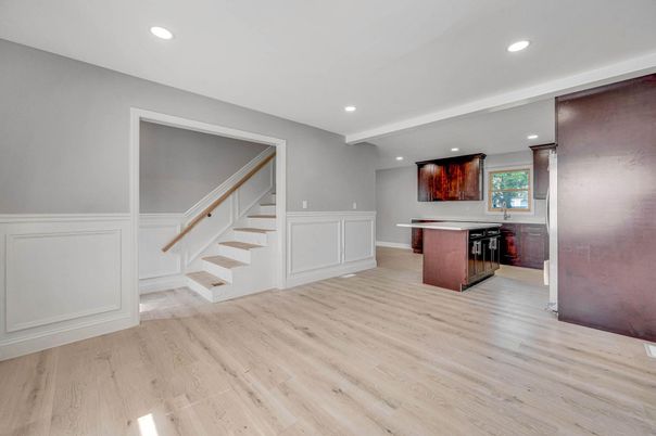 Interior, Recessed Lighting, Wood Texture Flooring