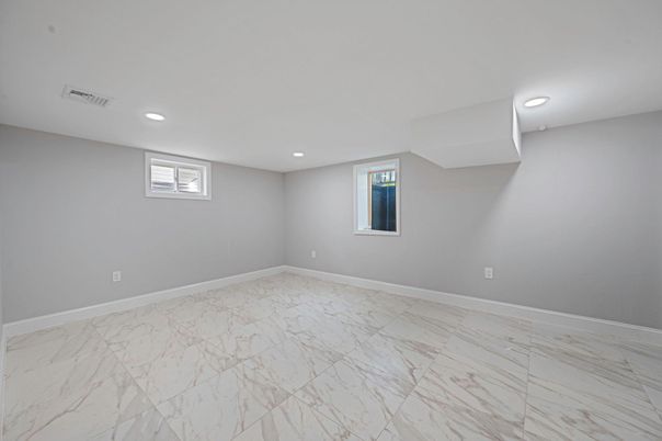 Empty room, Interior, Marble, Recessed Lighting