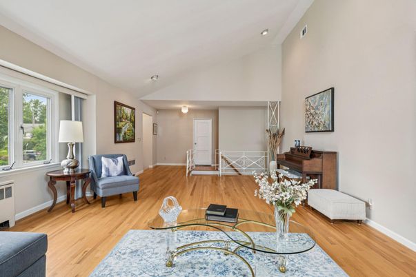 Interior, Living room, Piano, Recessed Lighting, Wood Texture Flooring