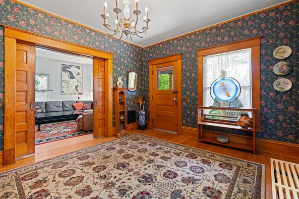 Chandelier, Interior, Wood Texture Flooring