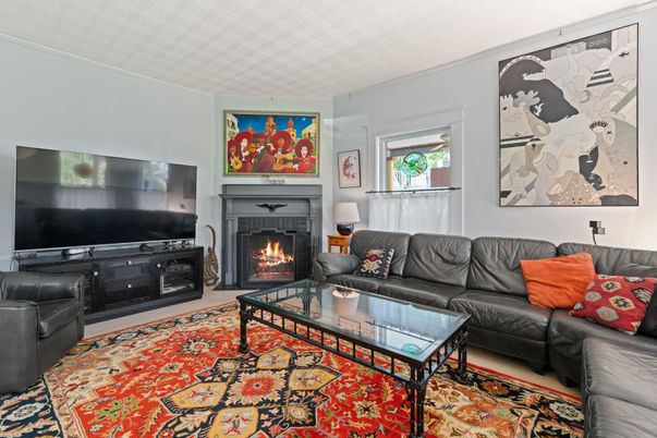 Fireplace, Interior, Living room