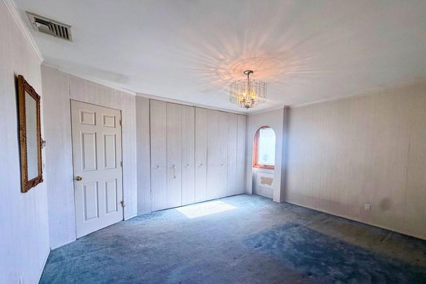 Chandelier, Empty room, Interior