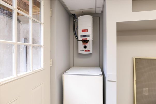 Interior, Washer