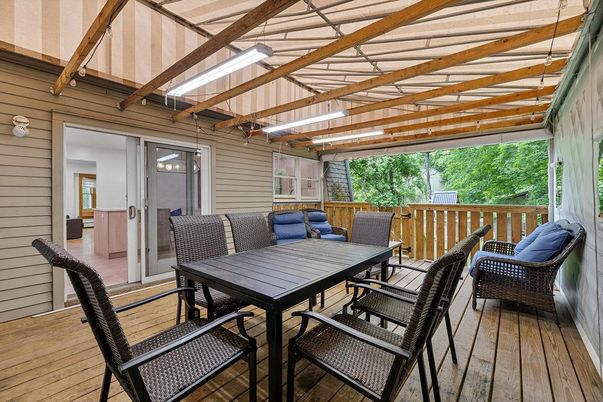 Exterior, Wood Texture Flooring