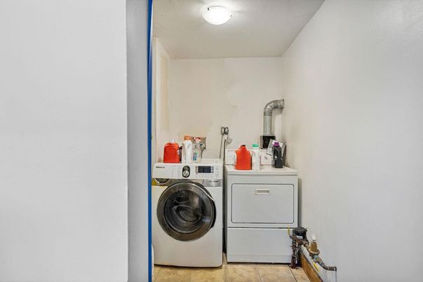 Interior, Utility Closets, Washer