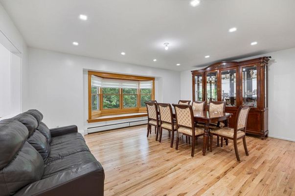 Dining room, Interior, Recessed Lighting, Wood Texture Flooring