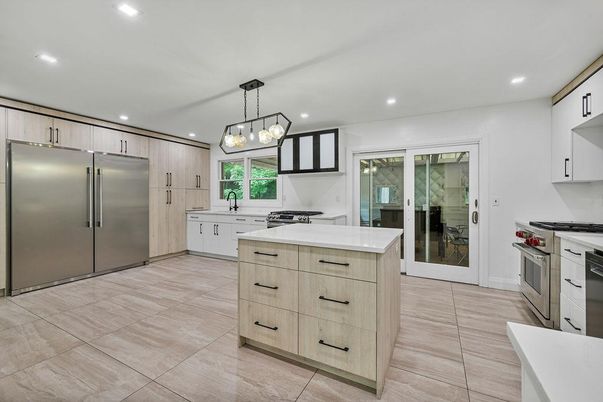 Interior, Kitchen, Pendant Lights, Recessed Lighting, Stainless Steel Appliances