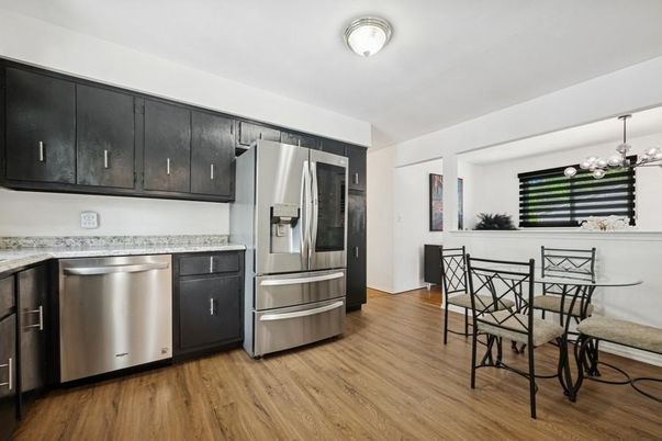 Dining room, Interior, Kitchen, Stainless Steel Appliances, Wood Texture Flooring