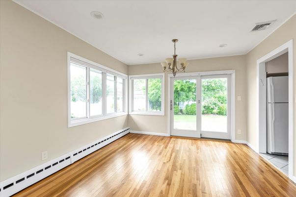Chandelier, Empty room, Interior, Wood Texture Flooring