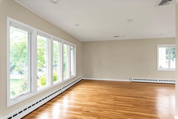 Empty room, Interior, Recessed Lighting, Wood Texture Flooring