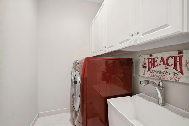 Interior, Washer