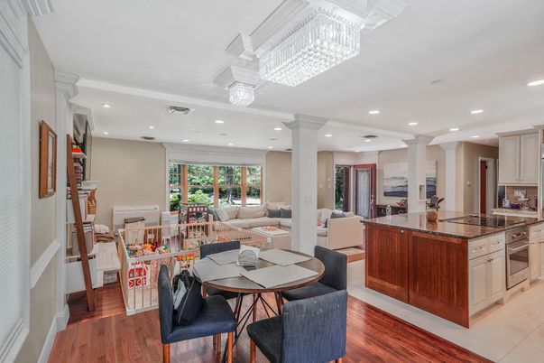 Chandelier, Dining room, Interior, Kitchen, Living room, Recessed Lighting, Wood Texture Flooring