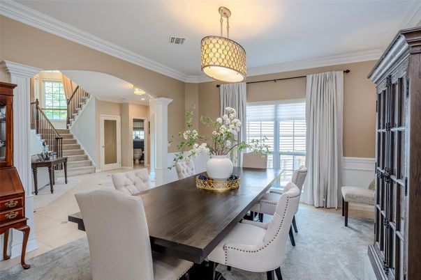 Dining room, Interior