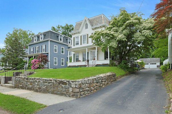 Detached Garage, Exterior, Facade, Queen Anne Victorian