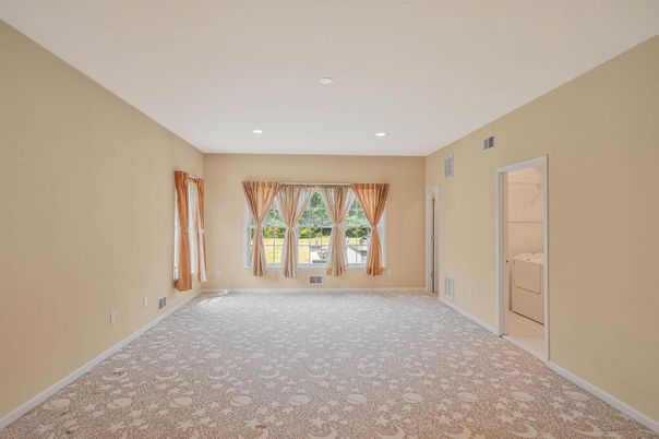 Empty room, Interior, Recessed Lighting