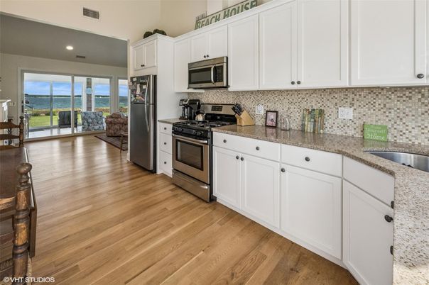 Interior, Kitchen, Recessed Lighting, Water, Wood Texture Flooring