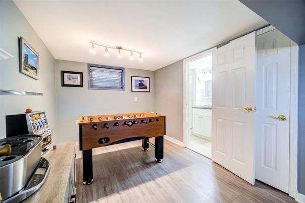 Game Room, Interior, Wood Texture Flooring