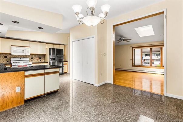 Chandelier, Interior, Kitchen, Recessed Lighting, Wood Texture Flooring