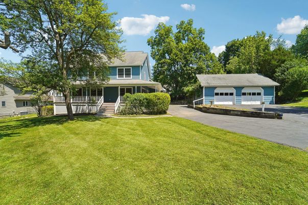 Backyard, Detached Garage, Exterior