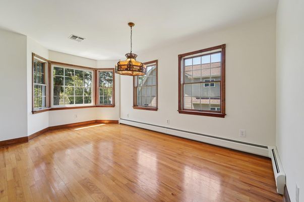 Empty room, Interior, Pendant Lights, Wood Texture Flooring