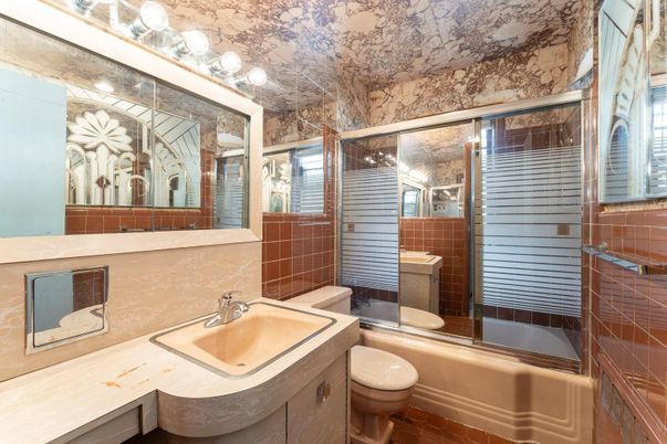 Bathroom, Interior